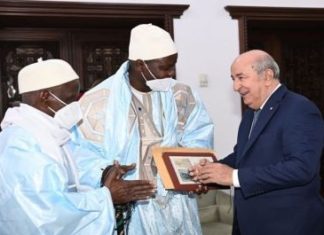 Le Khalife Général De Thiénaba Serigne Assane Seck, accompagné d’une forte délégation, a été reçu par Son Excellence Le Président de la République d’Algérie, Abdoul Madjid Tabone, ce 15/12/2022 à l’occasion d’une visite officielle